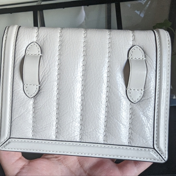 ❌SOLD❌HUTTON BELT BAG WITH QUILTING - Picture 3 of 8